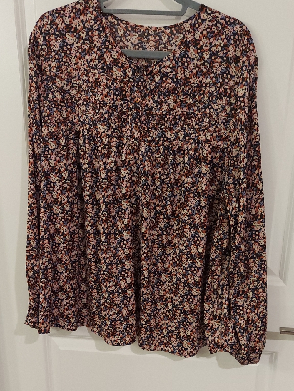 Women’s Floral Long-Sleeve Peasant Top - Navy with Pink Floral
